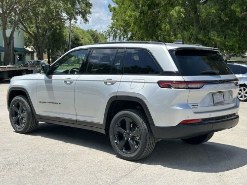 2024 jeep grand cherokee altitude