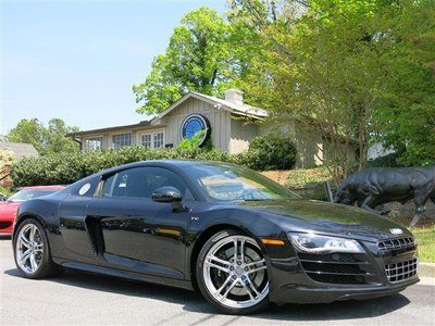 2011 audi r8 coupe v10 5.2l,r-tronic,carbon fiber inays,nav+,1-owner,nice!