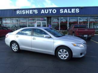 2011 toyota camry le