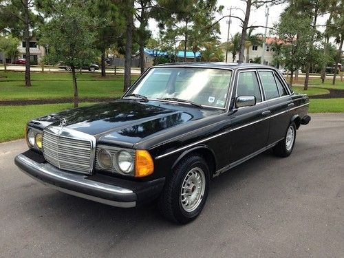 1983 mercedes 300d turbo diesel low miles clean autocheck garage kept florida