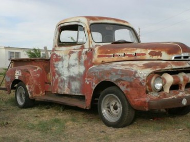 1952 Ford 2 ton truck #8