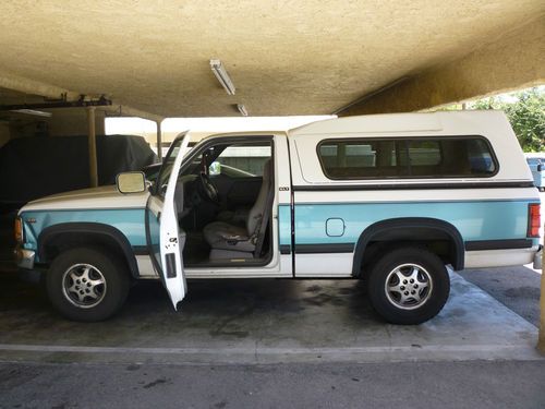 1996 dodge dakota ws standard cab pickup 2-door 5.2l