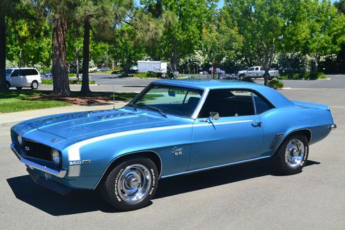 1969 camaro x11  factory a/c beautiful!