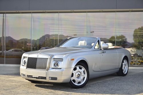 Rolls-royce phantom drophead coupe