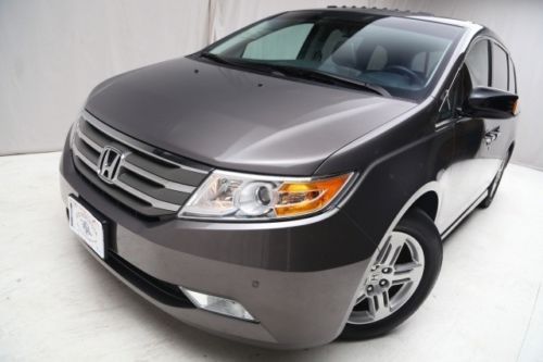 We finance! 2011 honda odyssey touring fwd power sunroof navigation