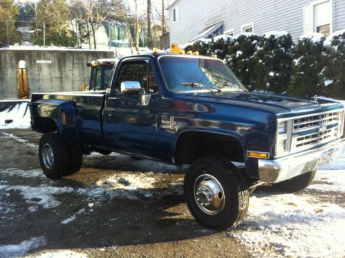 Silverado k 3500 k30 k 30 4x4 1984 dually 4454 motor 400 trans lifted mint!!