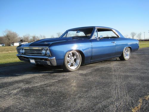 Chevelle malibu 1967 dark blue metallic air ride