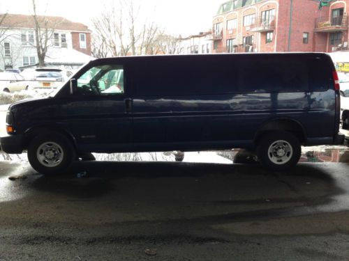 2006 chevrolet express 3500 extended passenger van 4-door 6.0l