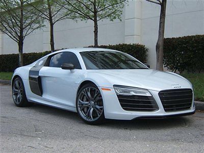 2014 audi r8 v10 plus coupe, auto , $189,440.00 msrp!!