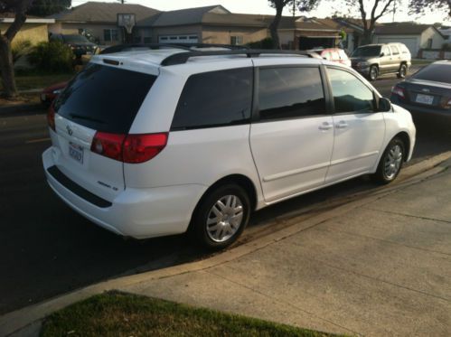 2008 toyota sienna ce