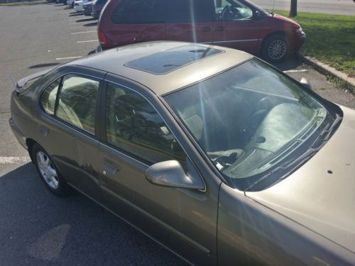 1998 nissan altima se