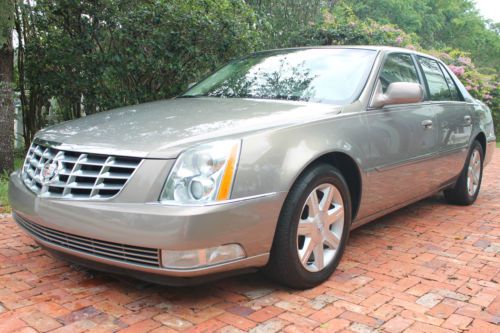2006 cadillac dts-low mileage-exclusively fla-owned and driven-dealer serviced