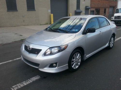 2010 toyota corolla s sedan 4-door 1.8l low miles