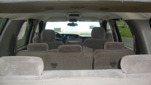 2004 chevrolet suburban 1500 lt