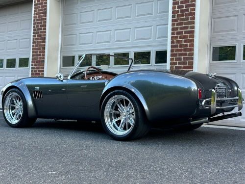 1965 shelby cobra superformance roadster