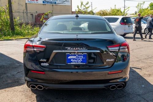 2021 maserati ghibli s q4