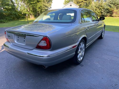 2004 jaguar xj8