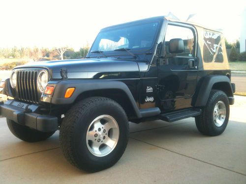 2003 jeep wrangler sahara sport utility 2-door 4.0l