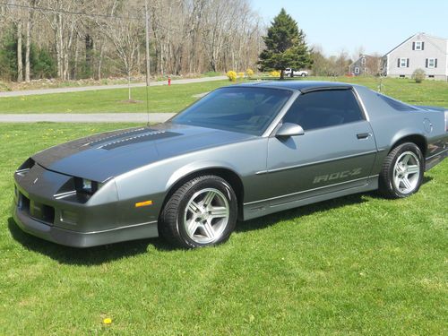 1988 chevrolet camaro iroc-z coupe 2-door 5.0l