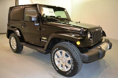 New 2013 jeep wrangler sahara 2dr automatic black hard top 4x4 4wd free ship!!