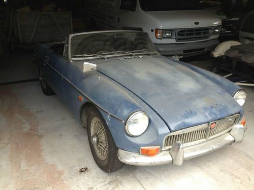 1969 mgb  one owner, garage find