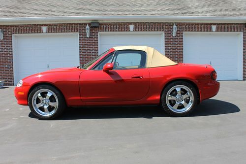 2002 mazda miata se convertible 2-door 1.8l