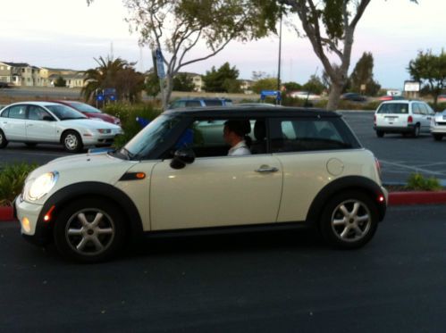 2008 mini cooper pepper white with black roof