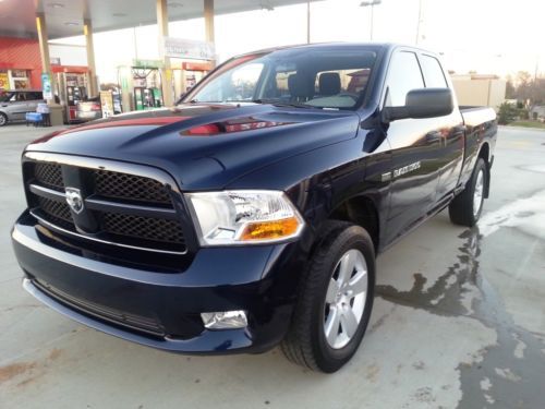 2012 dodge ram 1500 express, 4x4, 4 door, blue, 5.7 hemi, auto, 6.4&#039; bed 41k mi.