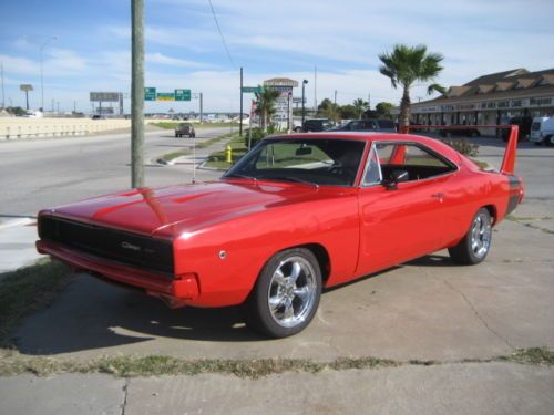 1968 dodge charger base hardtop 2-door 6.3l