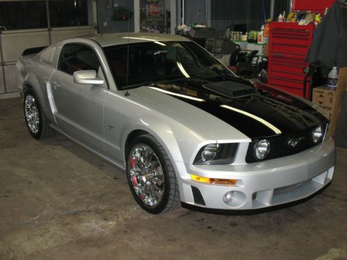 2007 ford mustang gt coupe 2-door 4.6l