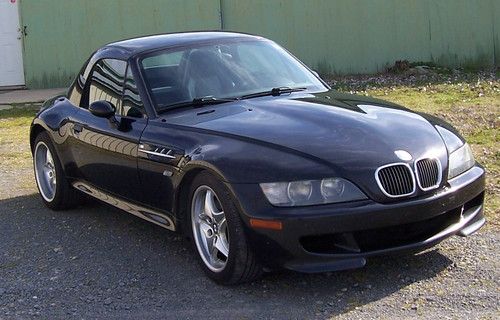 Bmw z3 m series roadster 2000 model, removable factory hard top.  metalic black