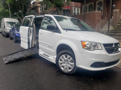  <br />
2017 dodge grand caravan mobility wheelchair accessible 59k miles $19,995<br />
