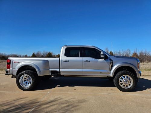 2023 ford f-450 lariat