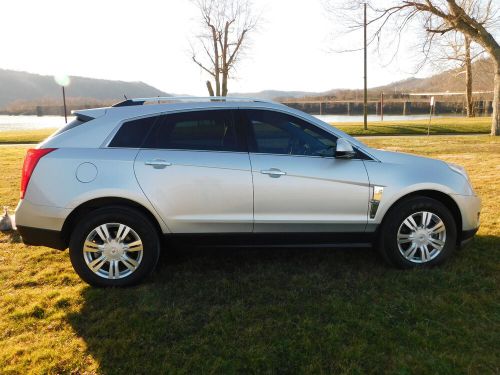 2012 cadillac srx luxury suv 4d with 130680 miles