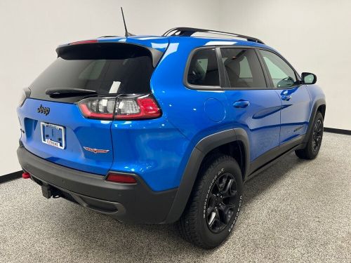 2023 jeep cherokee trailhawk