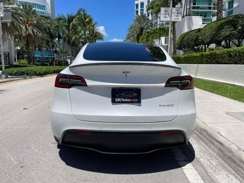 2022 tesla model y performance awd