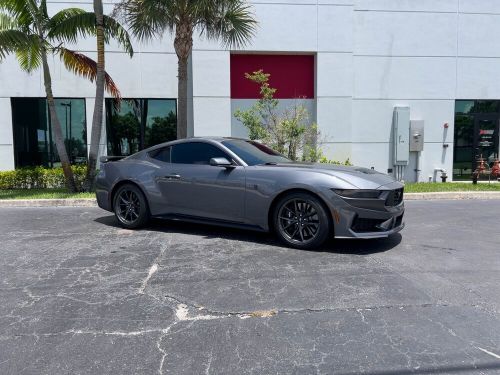 2024 ford mustang dark horse