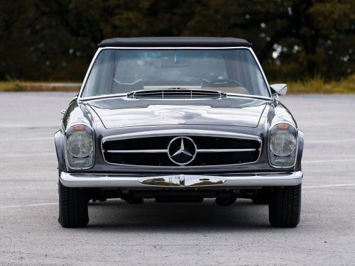 1970 mercedes benz sl-class pagoda