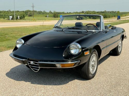 1976 alfa romeo spider iniezione, 2000cc, 5spd, black, runs &amp; drives well