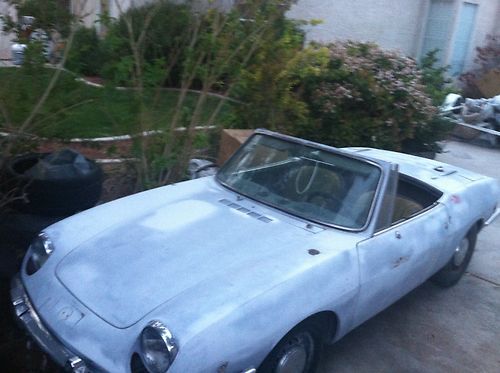 1968 fiat 850 spyder - runs - needs tlc - 99% complete