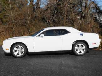 2013 dodge challenger sxt new coupe 3.6