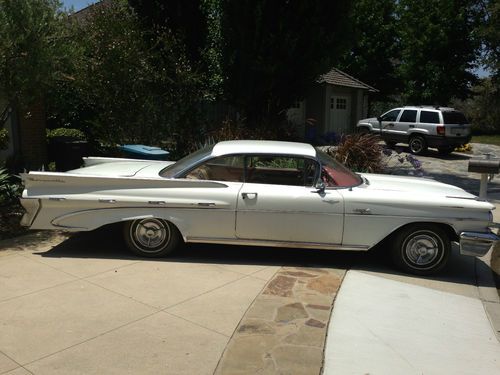 1959 pontiac bonneville  6.4l 389 engine - running w/ original paint &amp; interior