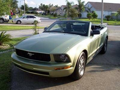 2006 v6 ford mustang convertible - manual transmission