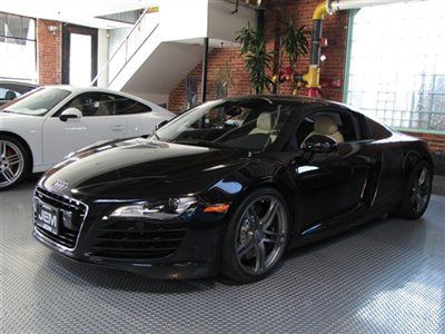 2009 audi r8 phanton black, r-tronic, 3 year warranty