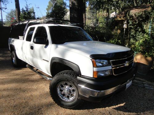 2006 chevrolet silverado 2500 hd ls extended cab pickup 4-door 6.0l