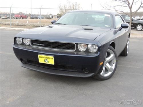 2014 sxt new 3.6l v6 24v automatic rwd coupe