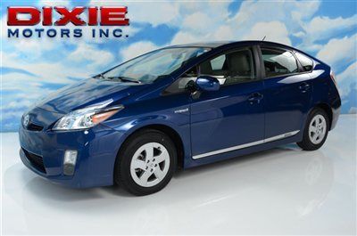 2011 toyota prius ~ solar panels ~ sunroof ~ leather ~ navigation ~ nav ~ heated