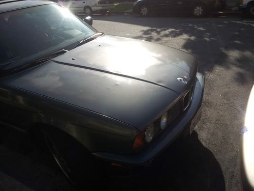 1989 bmw 525i base sedan 4-door 2.5l