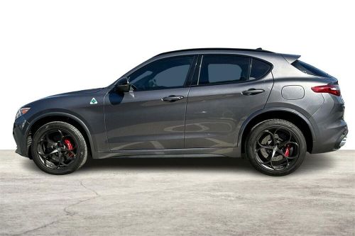 2023 alfa romeo stelvio quadrifoglio