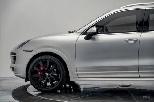 2014 porsche cayenne gts $113,665 msrp